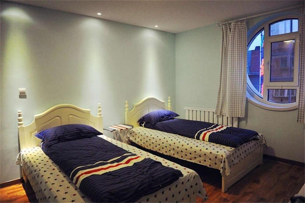 Dalian Buzz Light Year Youth Hostel ภายนอก รูปภาพ