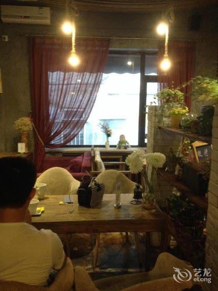 Dalian Buzz Light Year Youth Hostel ภายนอก รูปภาพ